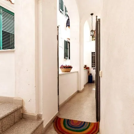 Casa Del Pozzo Sulla *